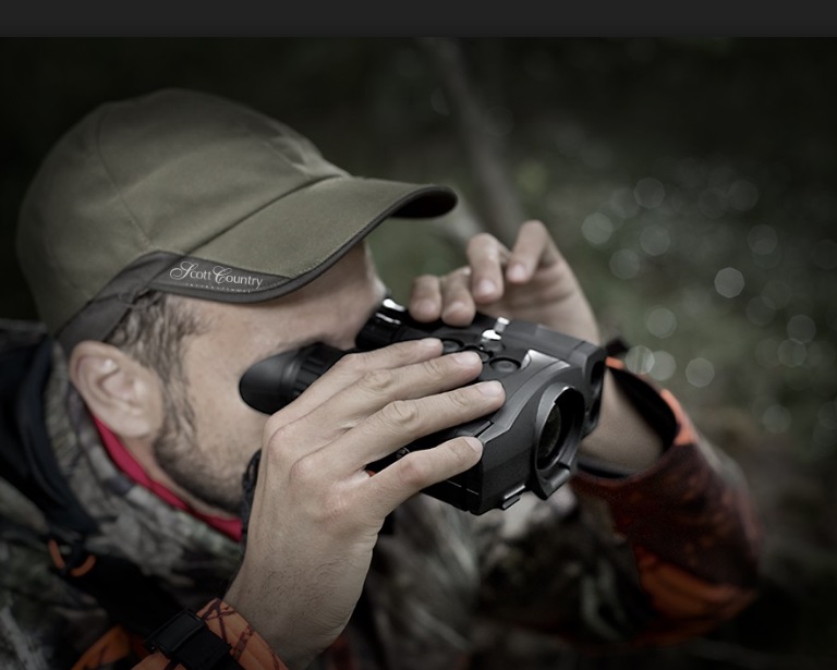 фотография тепловизионного охотничьего прицела Pulsar Accolade LRF XQ38